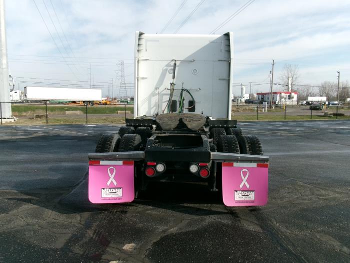 2022 Peterbilt 579-4