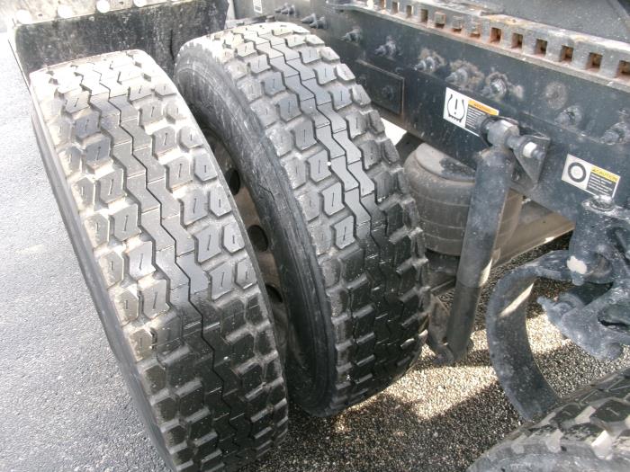 2022 Peterbilt 579-6