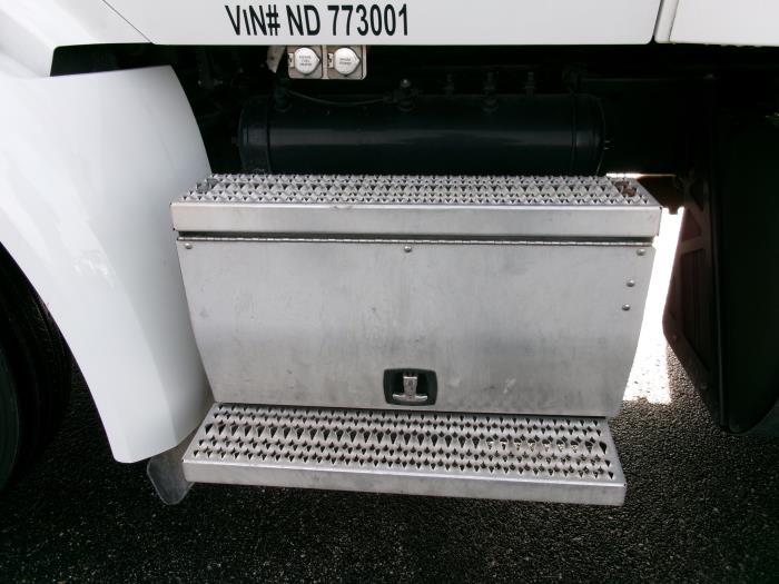 2022 Peterbilt 579-9