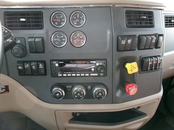 2022 Peterbilt 579-14