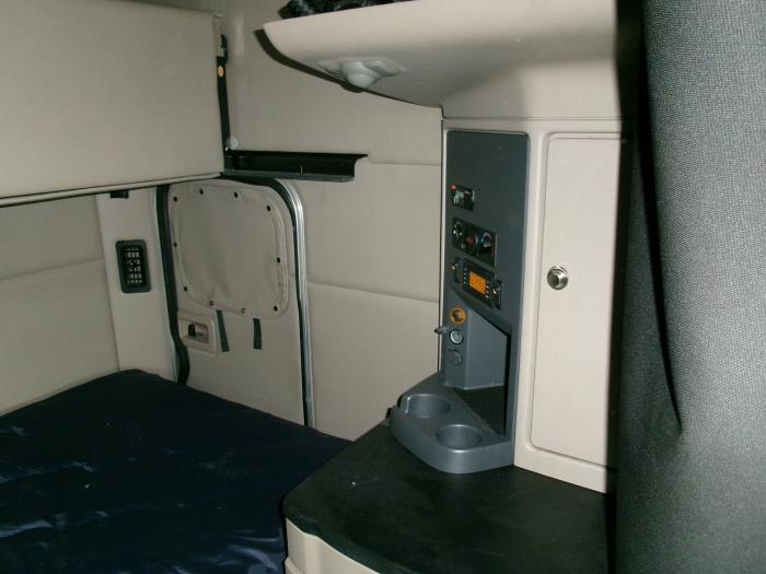 2022 Peterbilt 579-17