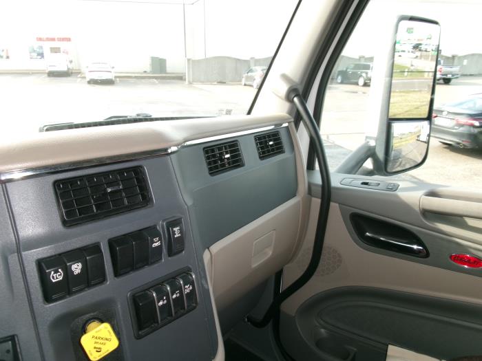 2022 Peterbilt 579-20