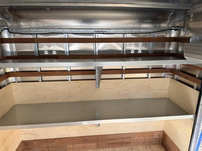 2025 Isuzu NPR-HD-19