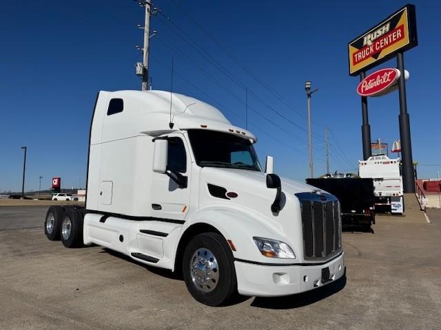 2022 Peterbilt 579-7