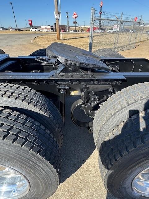 2022 Peterbilt 579-15