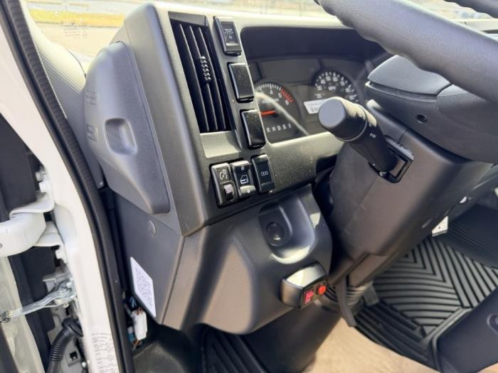 2026 Isuzu NPR-HD-19