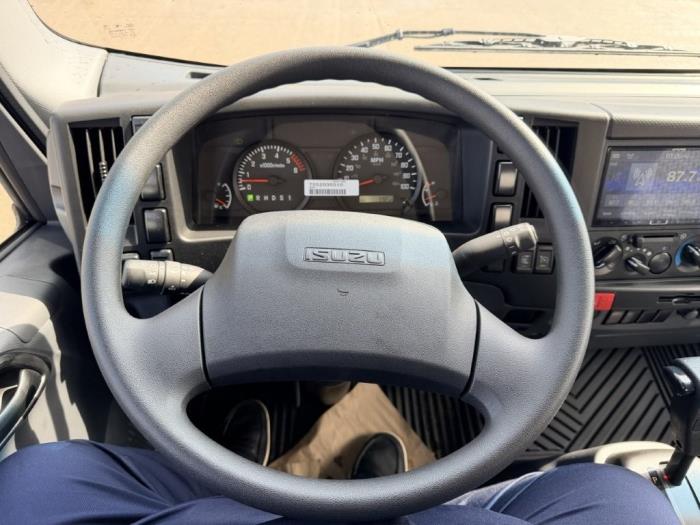 2026 Isuzu NPR-HD-21