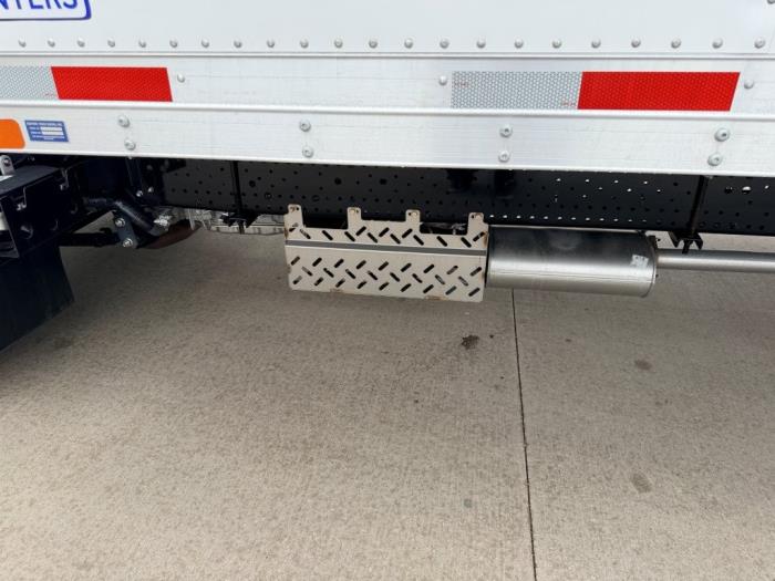 2026 Isuzu NPR-HD-24