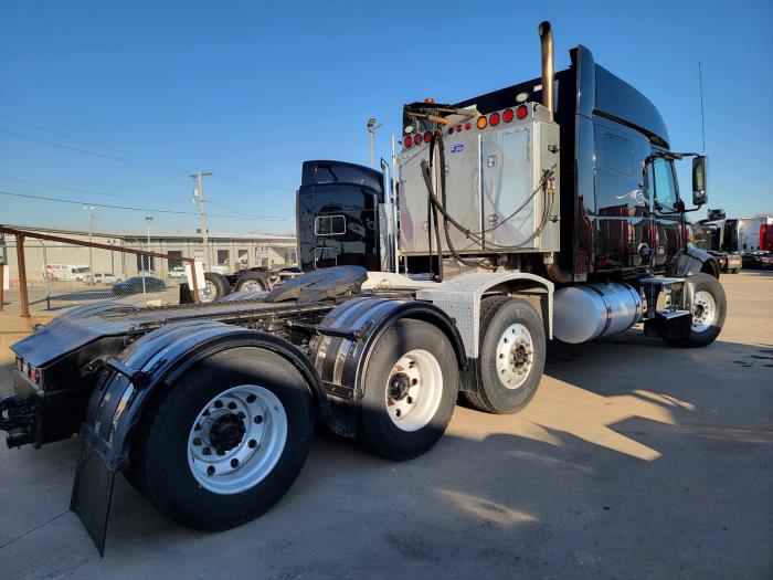 2021 Volvo VNL84T740-12