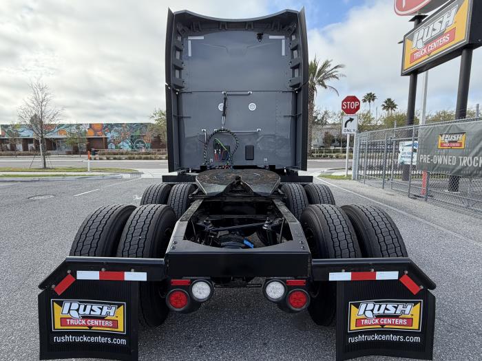 2027 Peterbilt 579-4