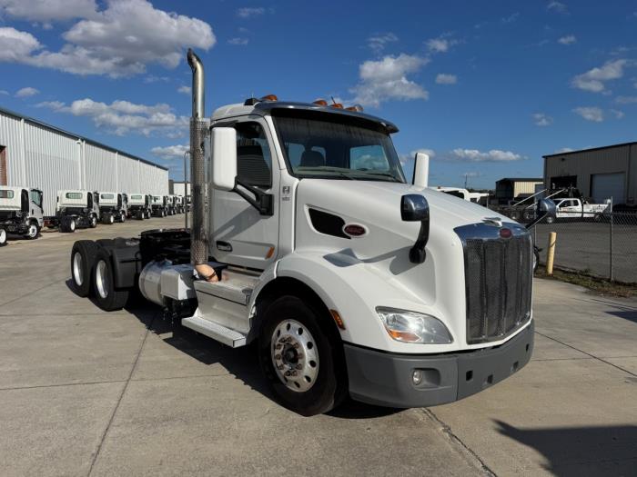 2020 Peterbilt 579-2