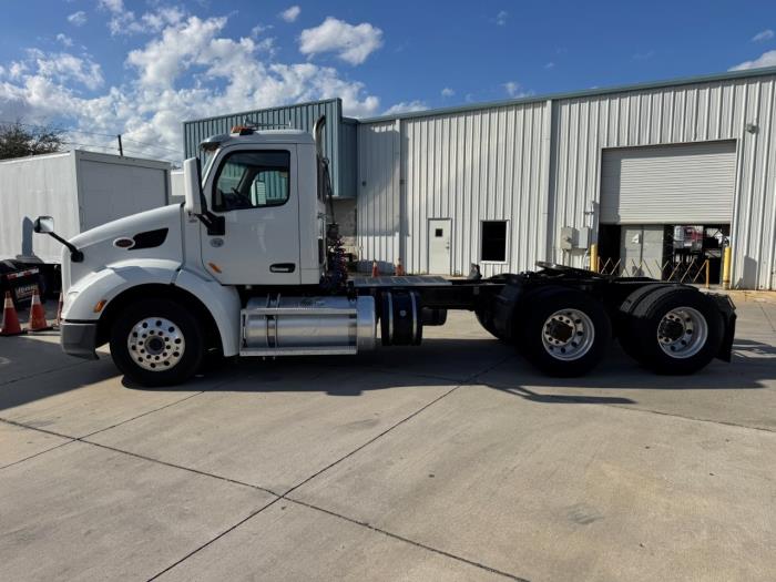 2020 Peterbilt 579-7