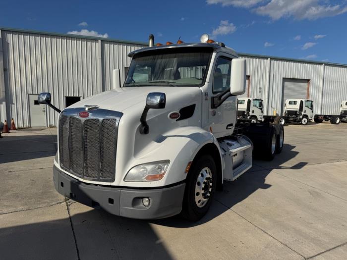 2020 Peterbilt 579-8