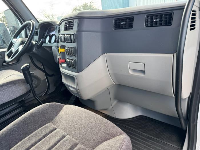2020 Peterbilt 579-19