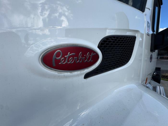 2020 Peterbilt 579-22