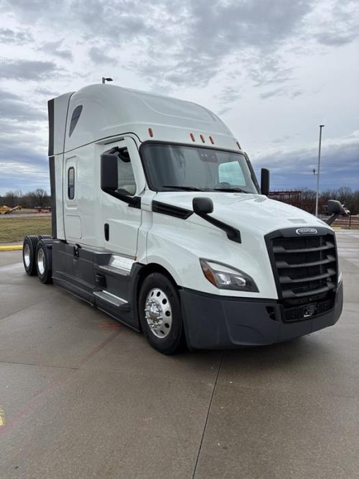 2023 Freightliner Cascadia-3