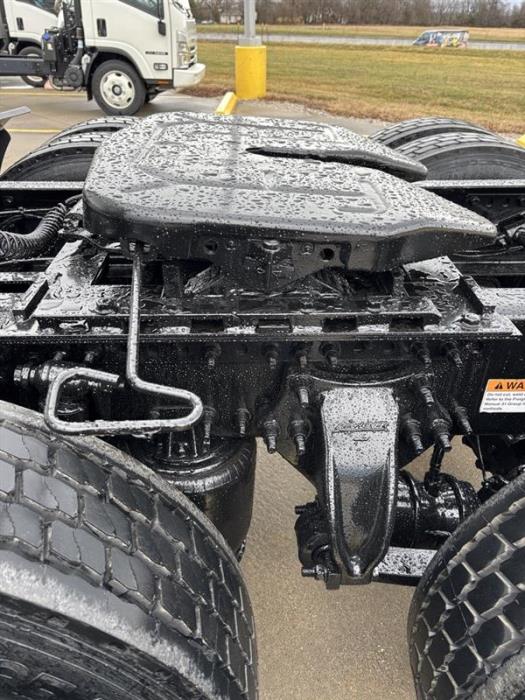 2023 Freightliner Cascadia-9