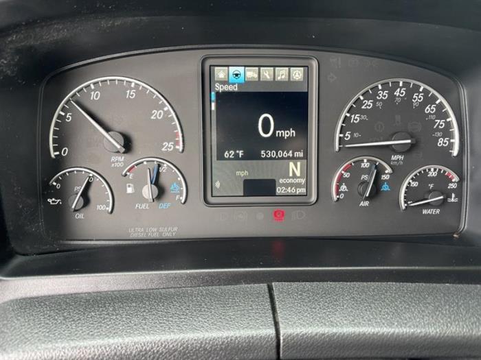 2023 Freightliner Cascadia-18