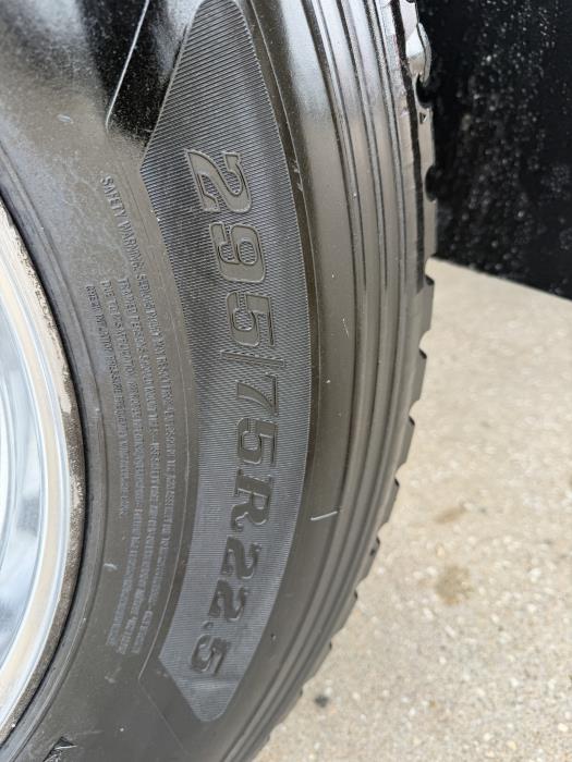 2024 Peterbilt 579-9