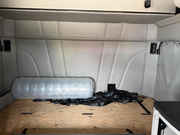 2024 Peterbilt 579-32