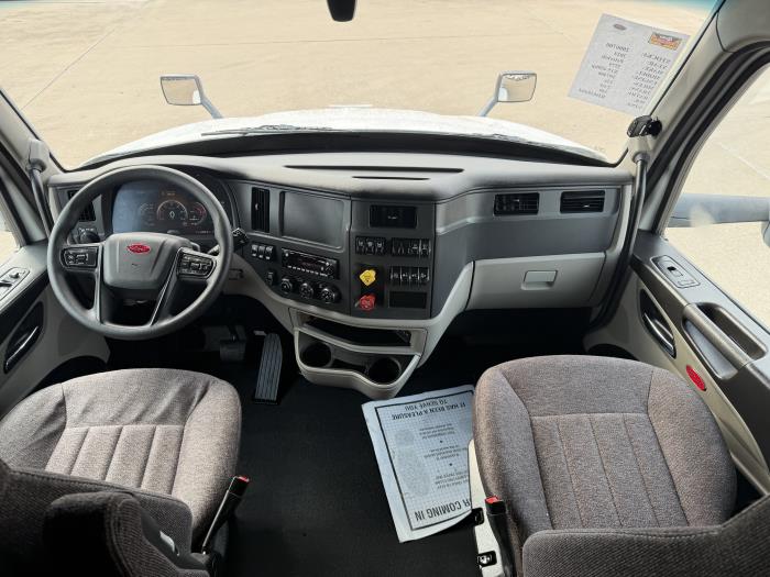 2024 Peterbilt 579-35