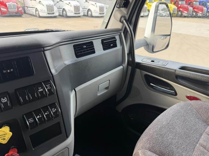 2024 Peterbilt 579-36