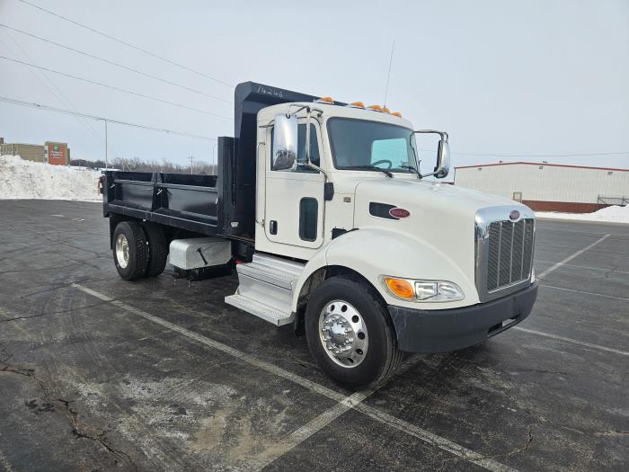 2021 Peterbilt 337-1