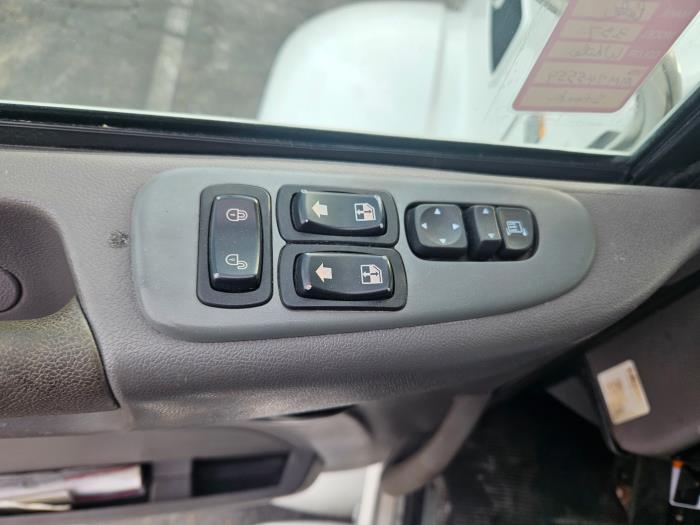 2021 Peterbilt 337-10