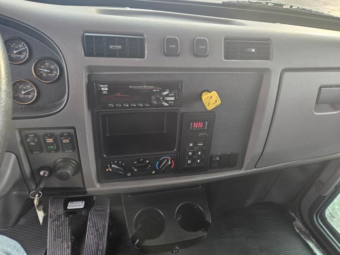 2021 Peterbilt 337-11