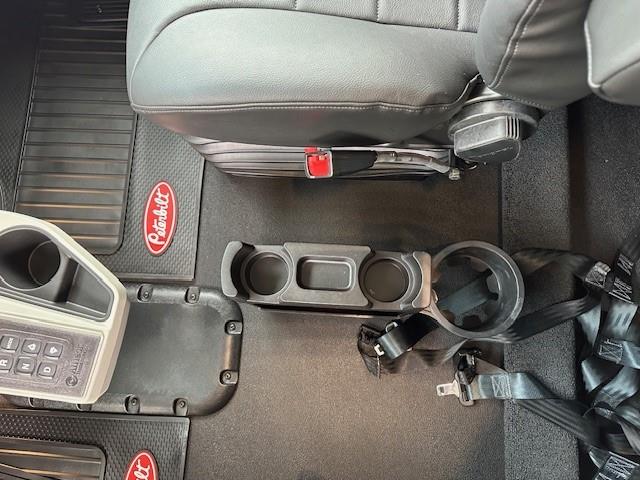 2027 Peterbilt 589-17