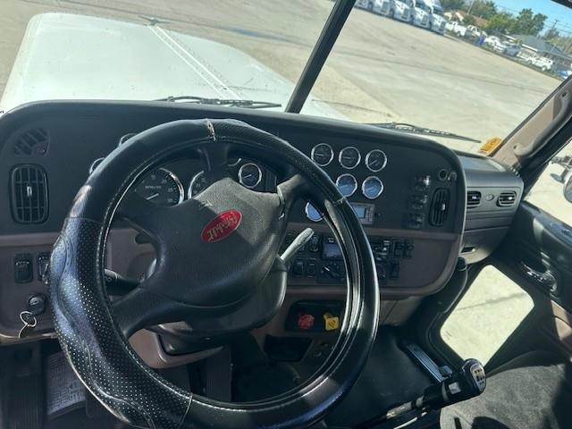 2020 Peterbilt 579-1