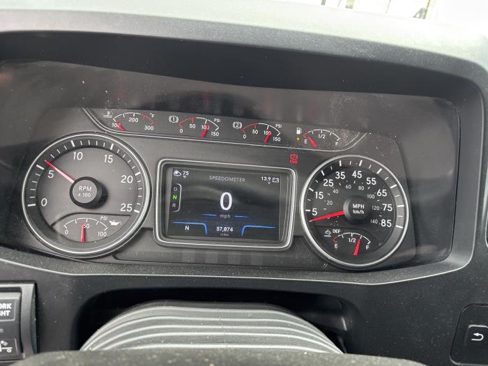 2025 International LT625-3