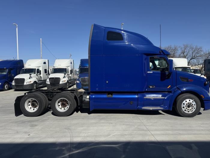 2022 Peterbilt 579-18