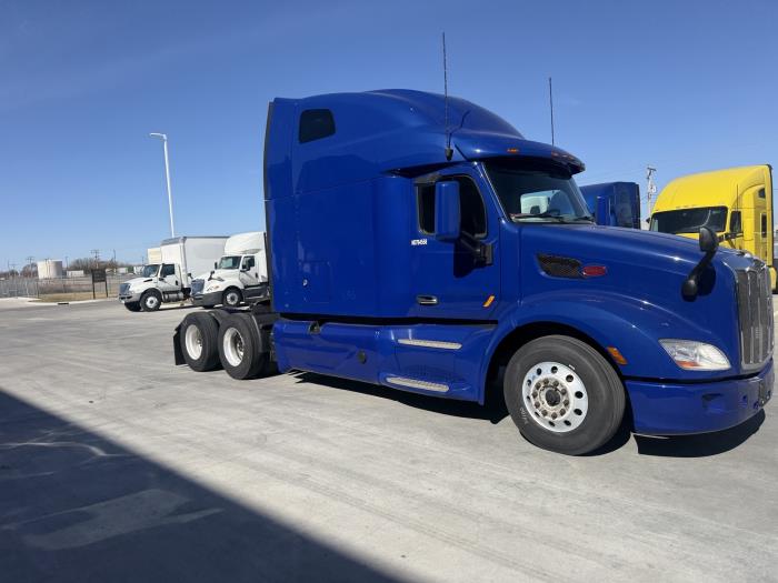 2022 Peterbilt 579-19