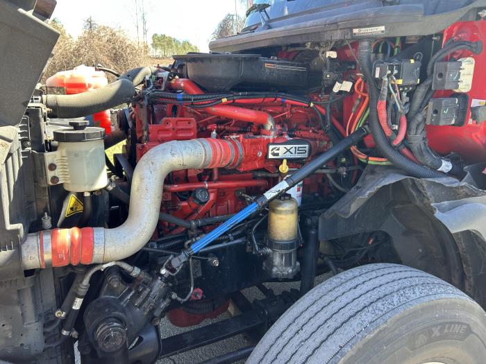 2019 International LT625-18