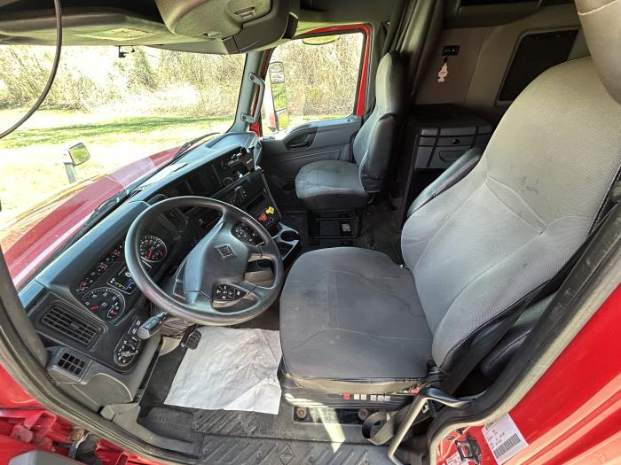 2019 International LT625-10