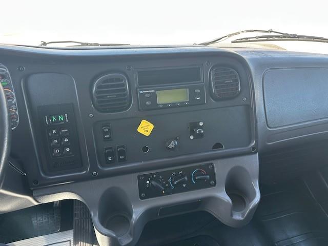 2019 Freightliner Business Class M2 106-3