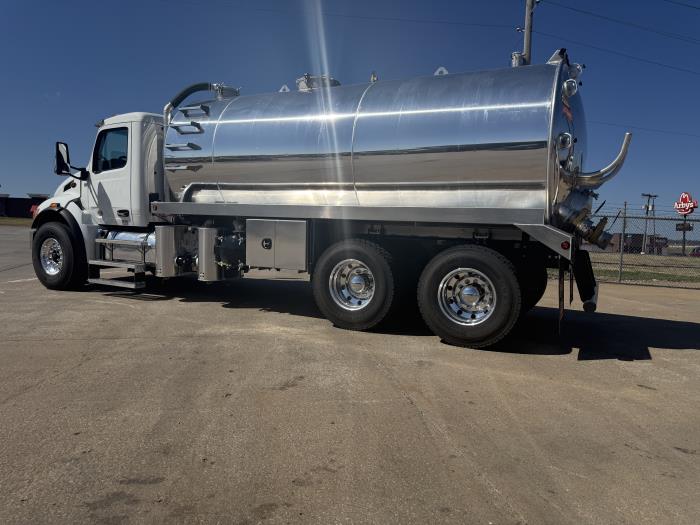 2026 Peterbilt 548-7