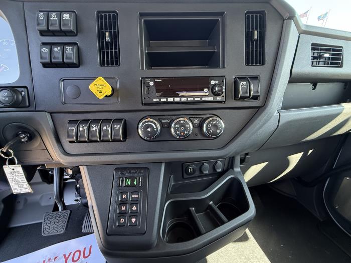 2026 Peterbilt 548-20