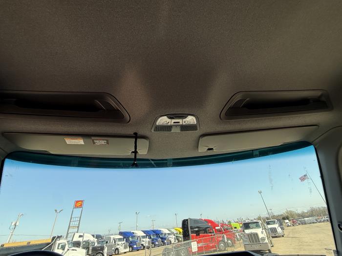 2026 Peterbilt 548-22