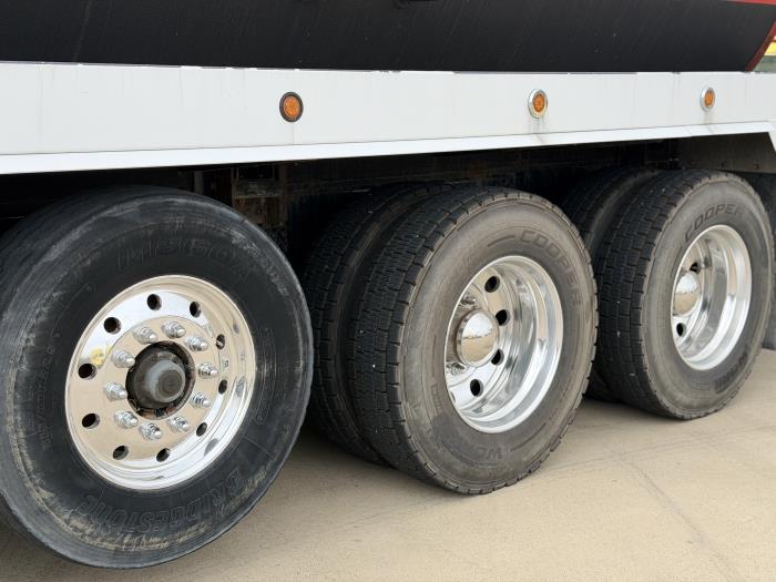 2012 Kenworth T800-13