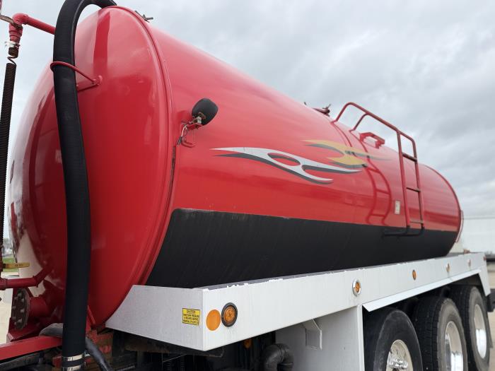 2012 Kenworth T800-15