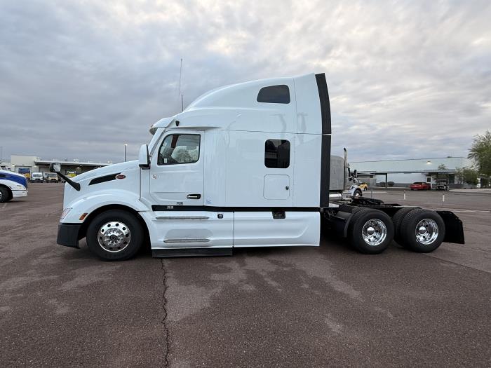 2024 Peterbilt 579-2