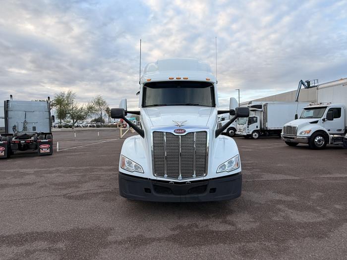2024 Peterbilt 579-8