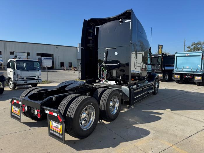 2027 Peterbilt 579-5