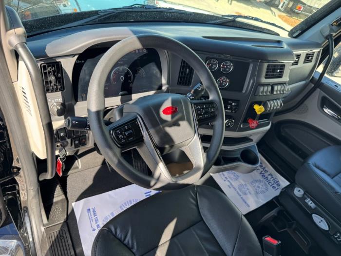 2027 Peterbilt 579-20