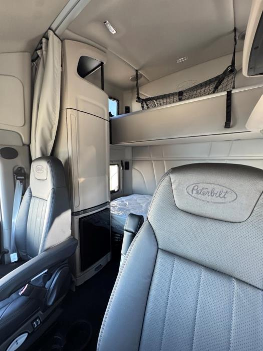 2027 Peterbilt 579-24