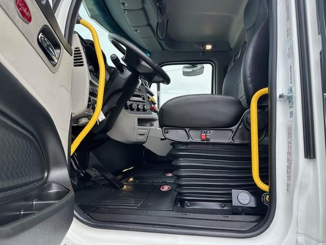 2027 Peterbilt 589-10