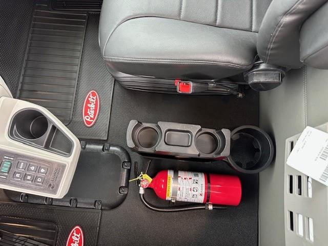 2027 Peterbilt 589-16