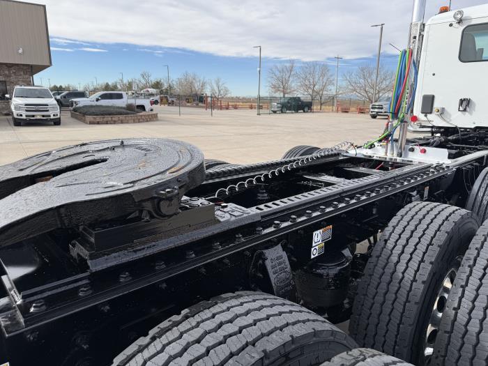 2027 Peterbilt 567-4